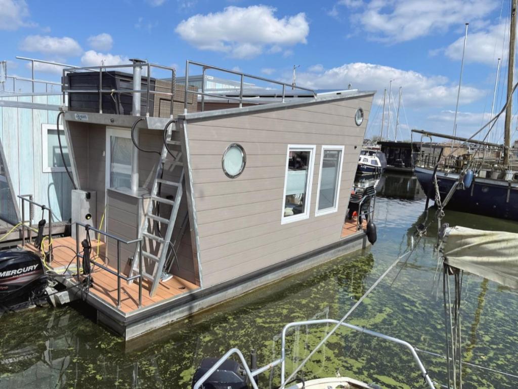 Tiny Lake Houses Near The Beach And Centre By Weltevreden Experience زيفولد المظهر الخارجي الصورة