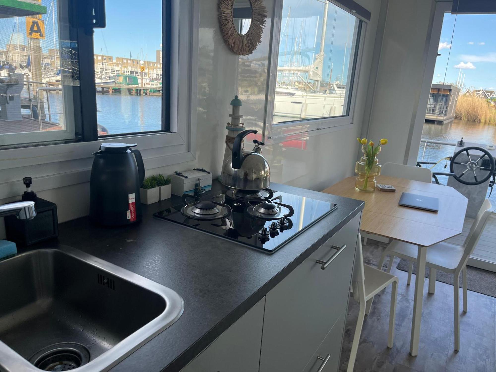 Tiny Lake Houses Near The Beach And Centre By Weltevreden Experience زيفولد المظهر الخارجي الصورة
