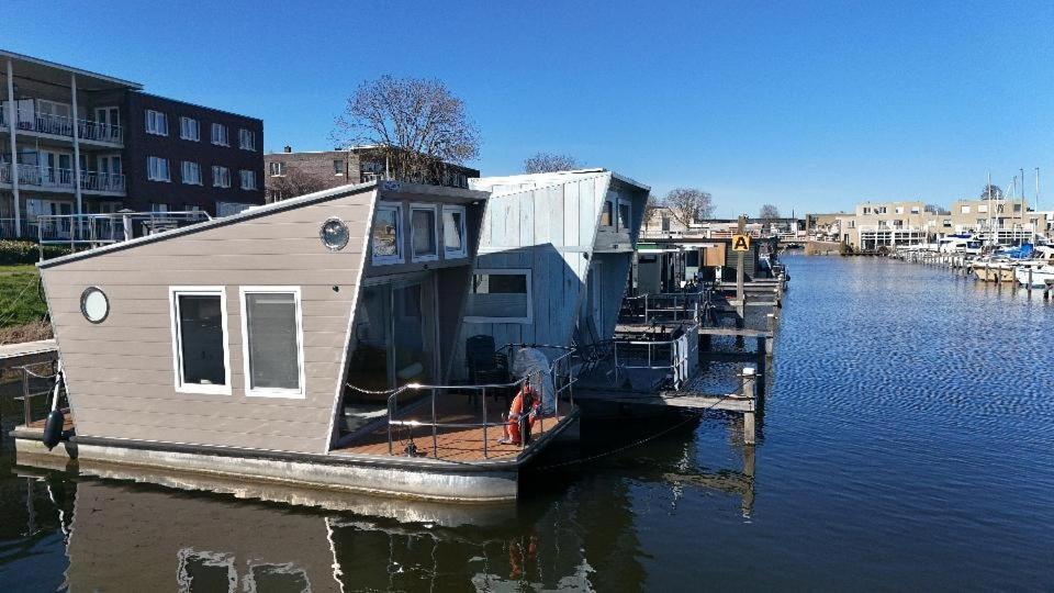 Tiny Lake Houses Near The Beach And Centre By Weltevreden Experience زيفولد المظهر الخارجي الصورة